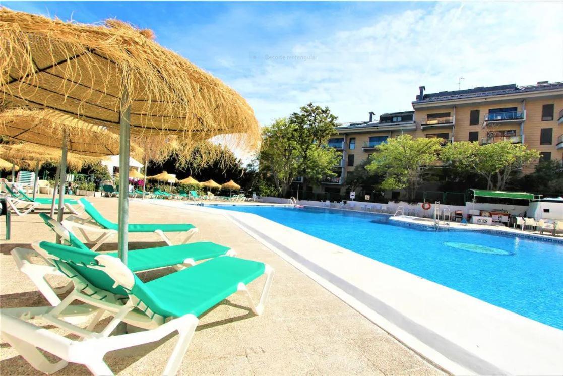 Апартаменты Piso En Alquiler En Benalmadena Costa Экстерьер фото